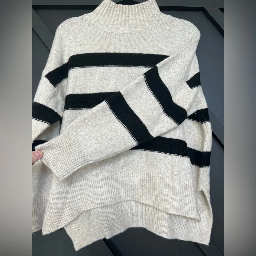 Line and Dot Rosie Striped Sweater in Oatmeal & Black, Size Small - Picture 4 of 10